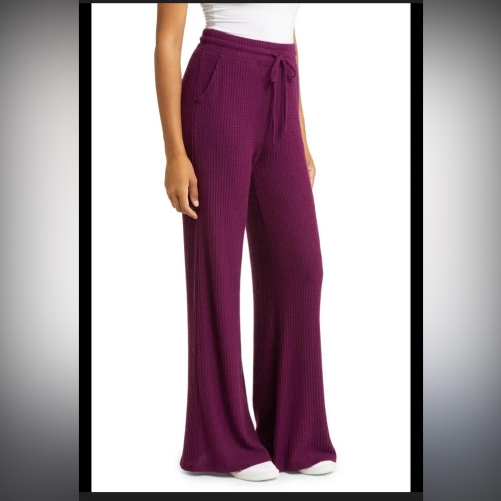 BEYOND YOGA 
Free Style Waffle Knit Pants -